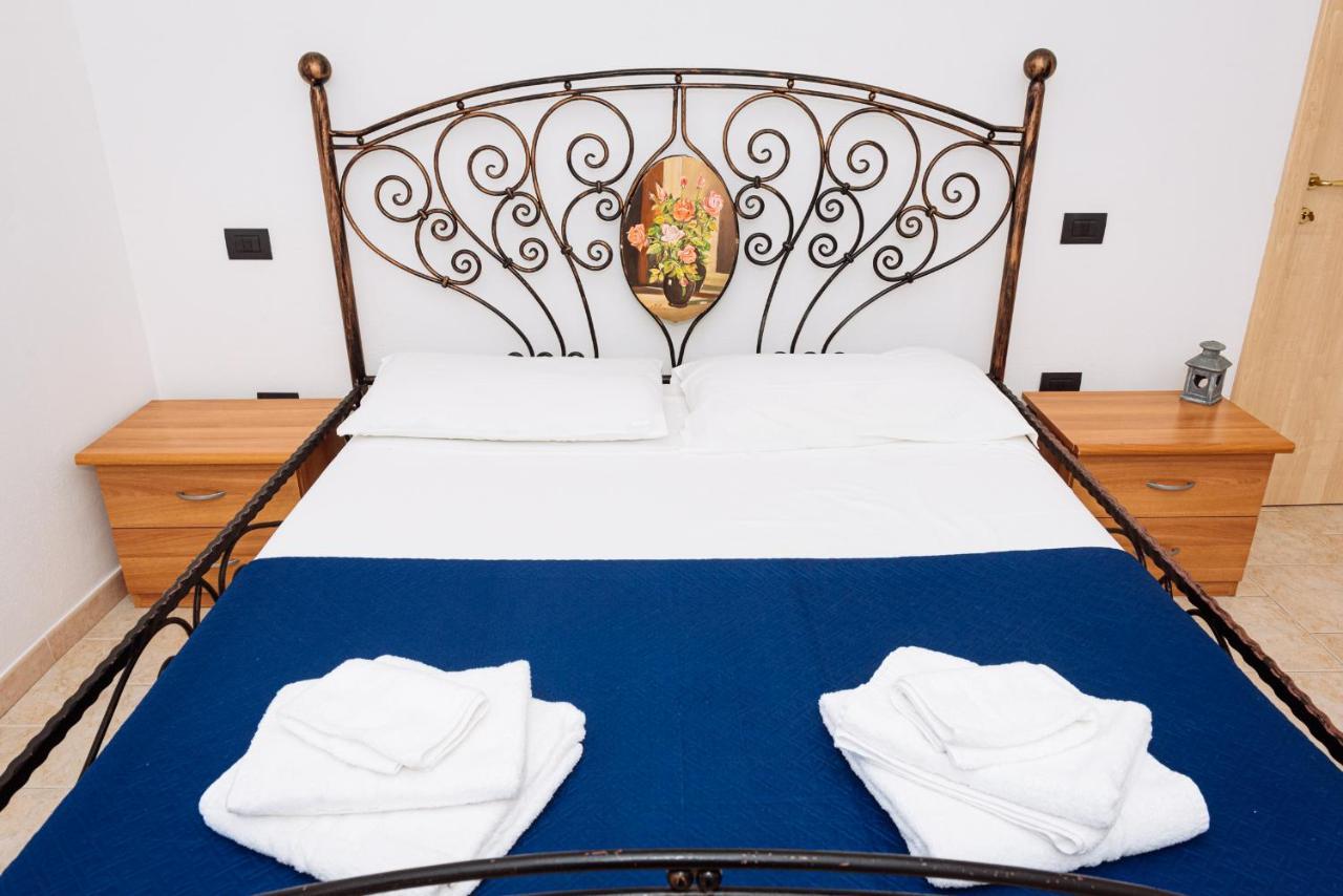 Casa vacanze - Maestrale - in Porto torres Esterno foto