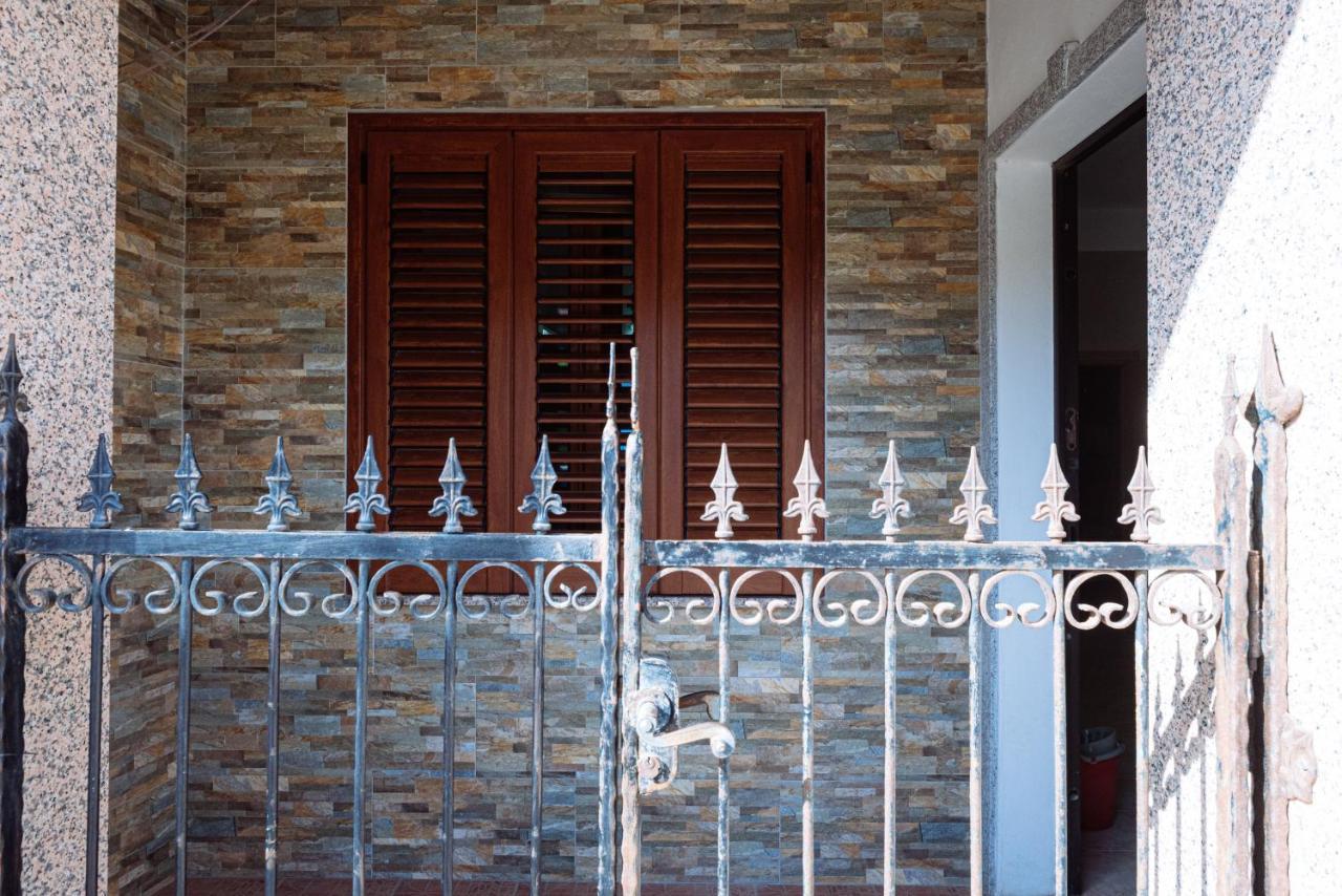 Casa vacanze - Maestrale - in Porto torres Esterno foto
