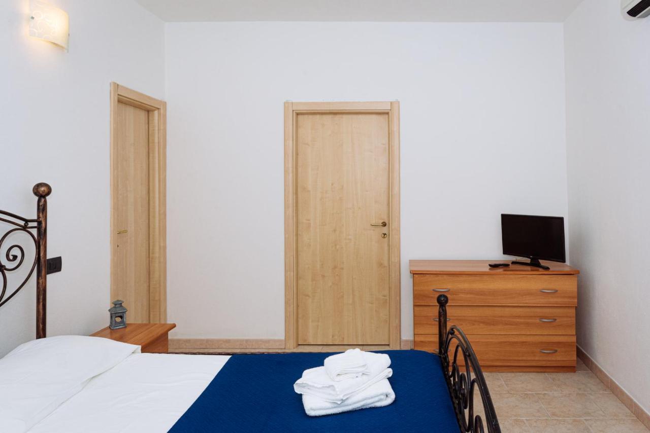Casa vacanze - Maestrale - in Porto torres Esterno foto